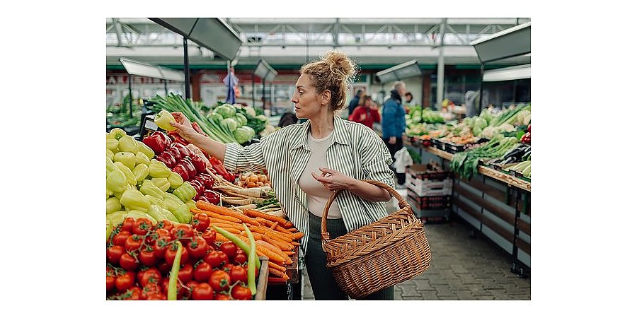 Поздравление Гродненского облисполкома и Гродненского областного Совета депутатов с Днем работников торговли