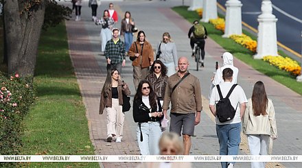 "Дома всегда лучше". Почему большинство белорусов не хотят переезжать в другие города и уезжать за границу