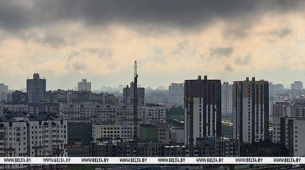 Облачно с прояснениями, местами сильные дожди и грозы ожидаются сегодня в Беларуси