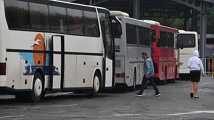 Закрытие границы с Литвой парализовало автобусное сообщение: пассажирам возвращают деньги