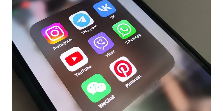 Как не попасться на уловки "елочных" мошенников в соцсетях, рассказали правоохранители