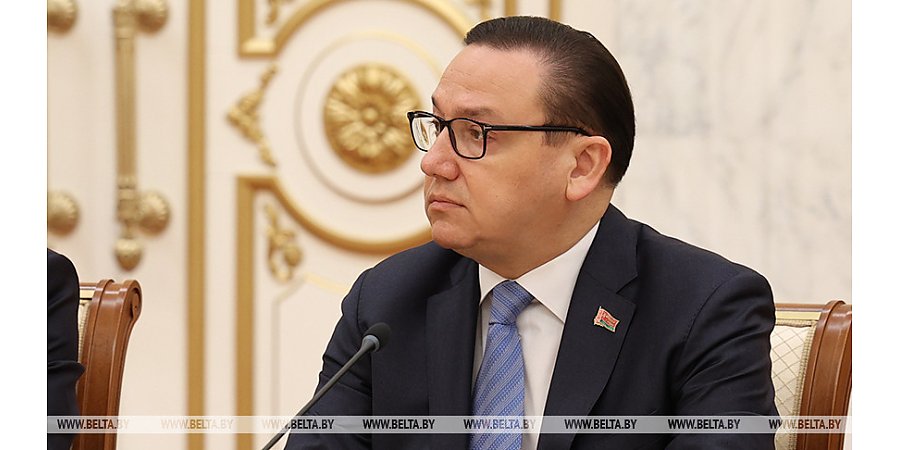 Идти в коллективы и разговаривать с людьми. Владимир Перцов о задачах, которые Президент ставит идеологам