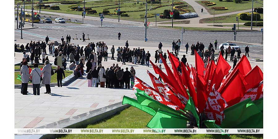 В Беларуси празднуют День Государственного флага, Государственного герба и Государственного гимна