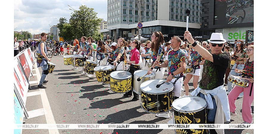 "Viva Ровар". Минчане и гости столицы погрузились в атмосферу велокарнавала