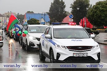 В День народного единства Вороновский район объединила масштабная патриотическая акция. Молодежь региона приняла участие в автопробеге «Эстафета единства», чтобы отдать дань уважения истории