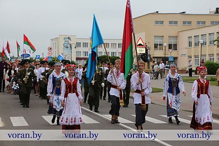 Мірная, прыгожая, суверэнная. У Воранаве адбыўся ўрачысты мітынг, прысвечаны Дню Незалежнасці Рэспублікі Беларусь