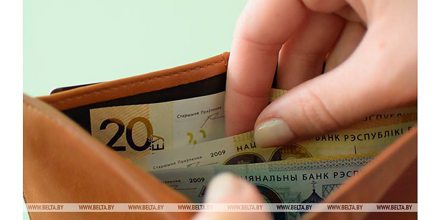 Белстат: средняя зарплата в Беларуси в августе составила Br2762,7