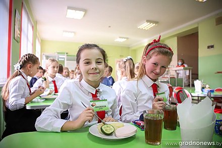 С 1 октября в садах и школах дорожает питание