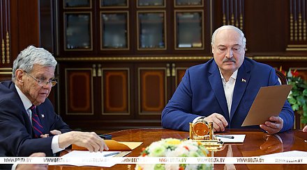 Письмо Александру Лукашенко от Дональда Трампа, "большая сделка" и снятие санкций с "Белавиа". Главное о перезагрузке отношений с США