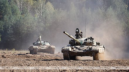 Александр Лукашенко: воины-танкисты всегда отличались доблестью, отвагой и мужеством