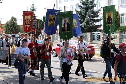 Начался Всебелорусский крестный ход из Жировичей в Минск