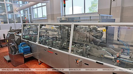 Александру Лукашенко на "Беллакте" доложили о планах построить дополнительное производство сухого детского питания