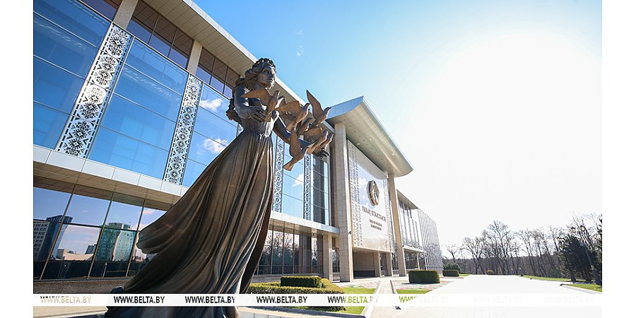 Александр Лукашенко принял верительные грамоты послов 10 государств