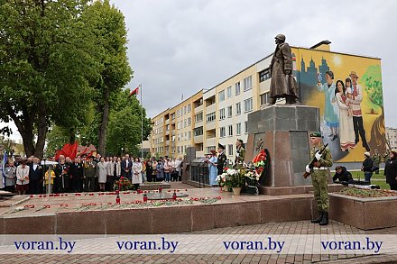 День Победы — с громом майских маршей, в сиянье фронтовых наград. Торжественный митинг прошел в Вороново