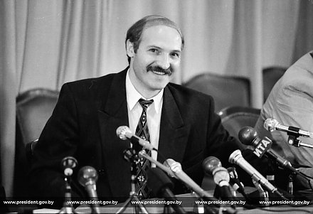 Для народа и с народом. Какие качества позволили Александру Лукашенко завоевать народную любовь и уверенно управлять страной