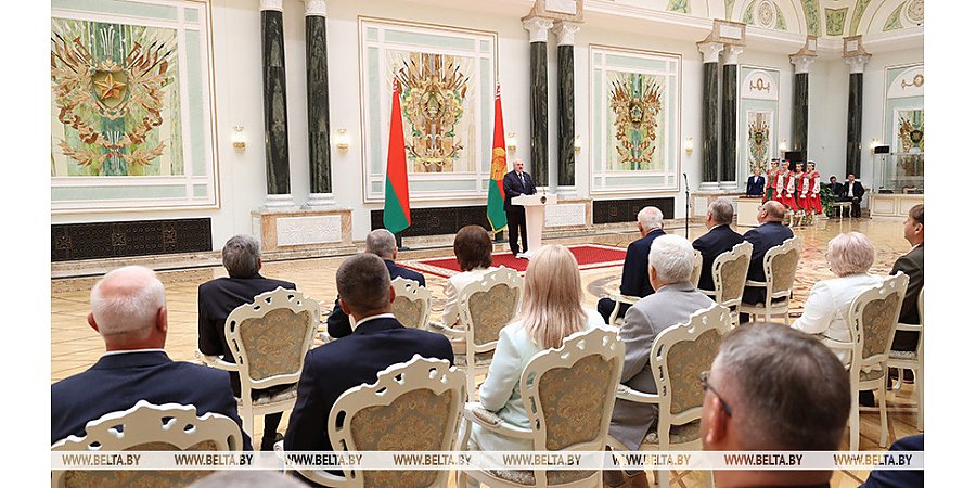 Александр Лукашенко: сейчас наша очередь писать новые страницы белорусской истории