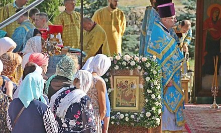 Православные верующие чествовали Сынковичскую икону Божией Матери «Всецарица»