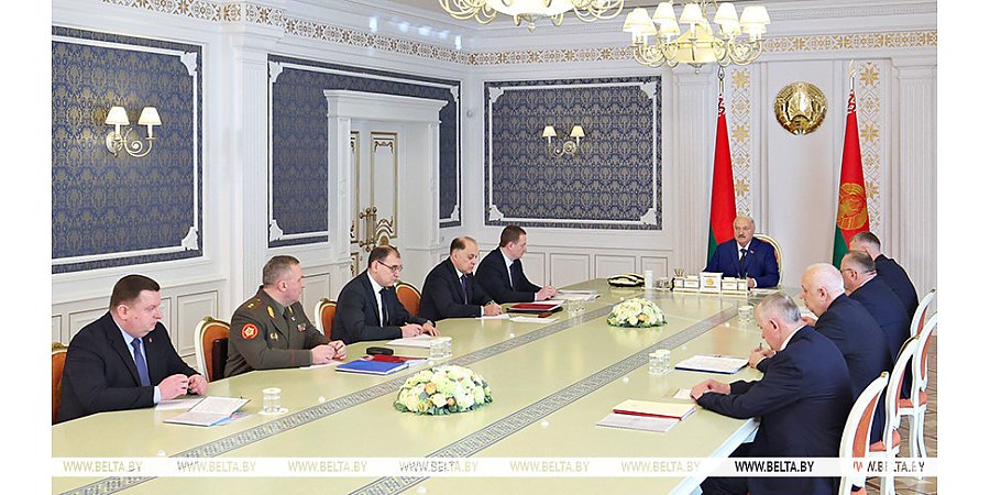 Александр Лукашенко: Беларусь к концу года должна иметь собственное производство ходовых боеприпасов
