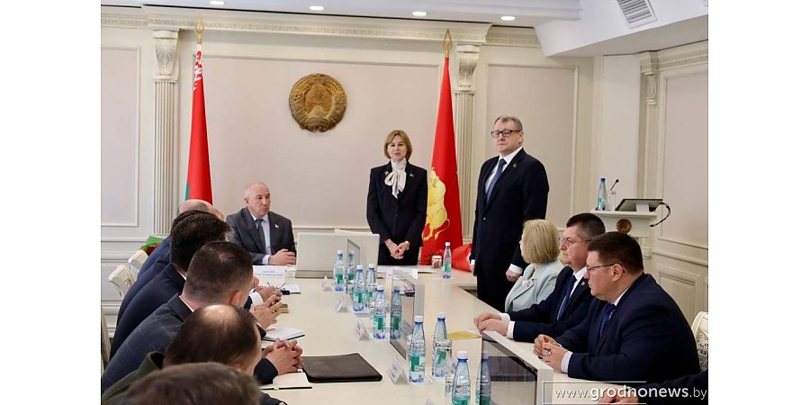 Нового помощника Президента – инспектора по Гродненской области Константина Бурака представили в облисполкоме