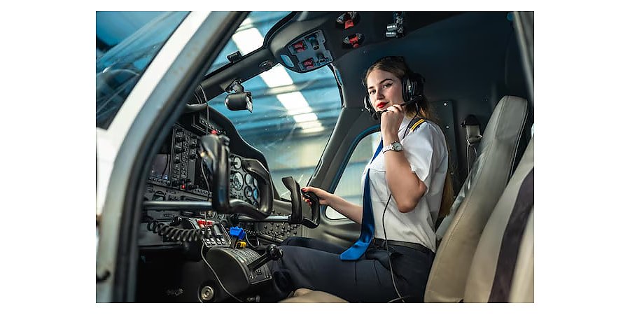 В Беларуси начнут обучать девушек-пилотов