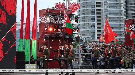 Александр Лукашенко прибыл на военный парад в честь 80-летия Великой Победы в Минске