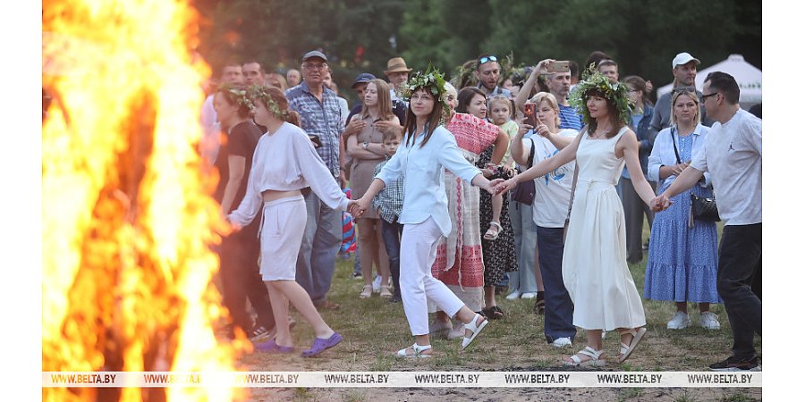 Атмосферно и весело. Купалье отпраздновали на Августовском канале