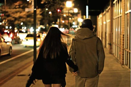 Разрешено ли подросткам гулять в Новогоднюю ночь? Ответил юрист