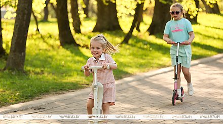 Как защитить ребенка от жары? Врачи-гигиенисты дали советы