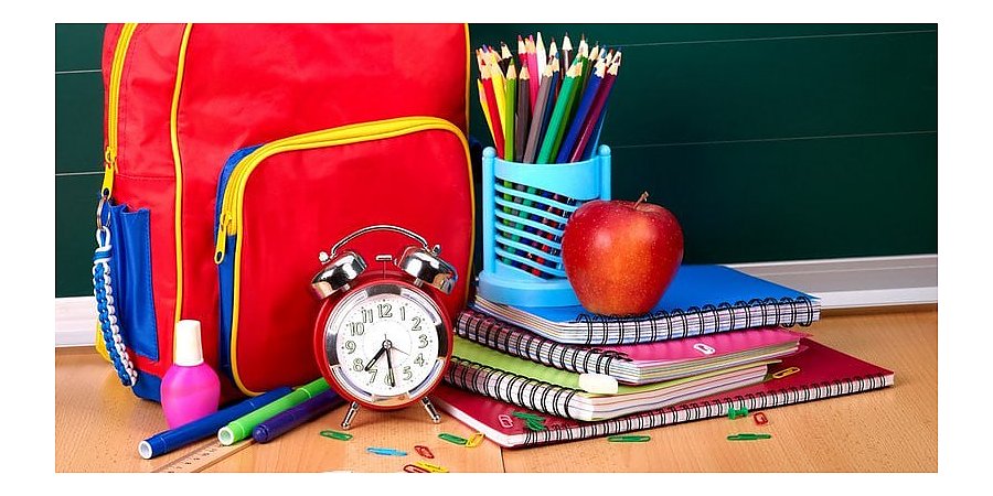 Материальная помощь к школе. Кому предоставляется и куда обращаться, рассказали в Минтруда