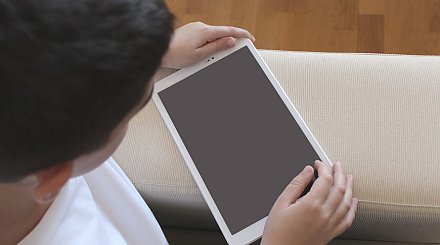 Минобразования подготовило памятку по использованию мобильных устройств в школах