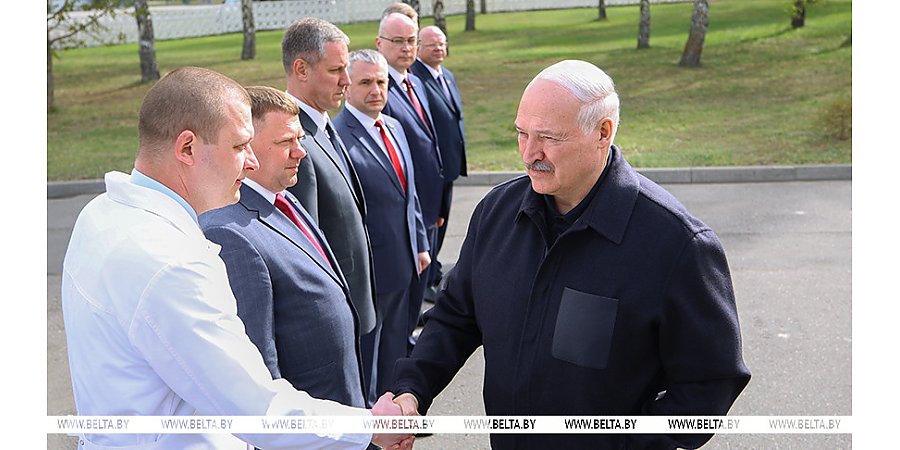 Большая командировка Александра Лукашенко продолжилась в Петриковском районе