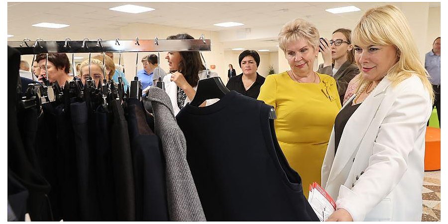 Может ли директор школы обязать учеников носить определенную форму? Ответили в Минобразования