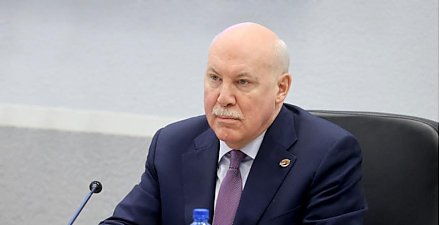 Александр Лукашенко поздравил госсекретаря Союзного государства с 65-летием