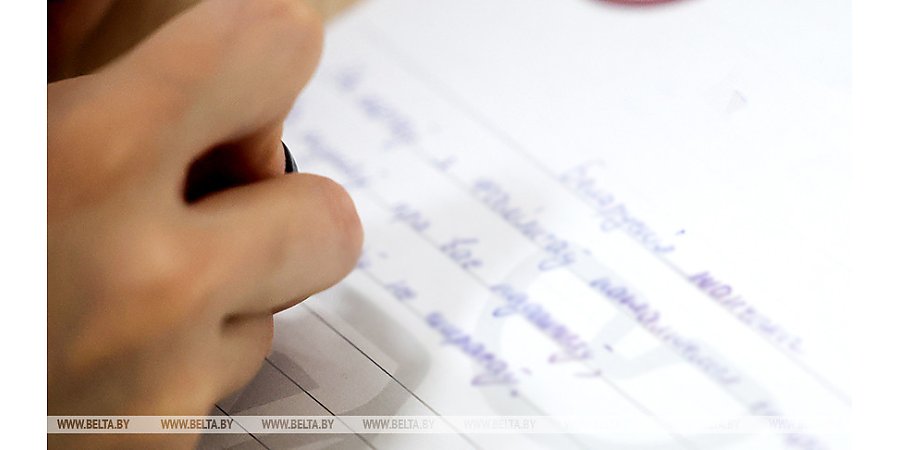 Учитель, фронтовичка, жена офицера. Более 60 эссе о белорусских женщинах написали в Гродненской области 