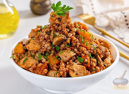 Гречка с грибами, курицей и сливками