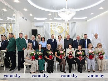Корни и крылья дают нам родители