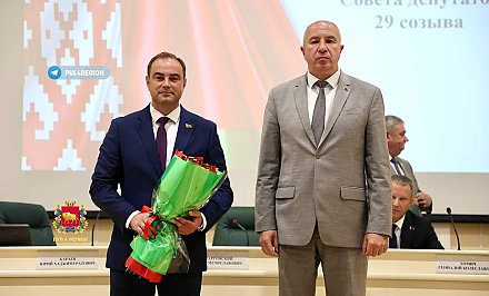 Юрий Караев представил активу Слонимского района нового руководителя