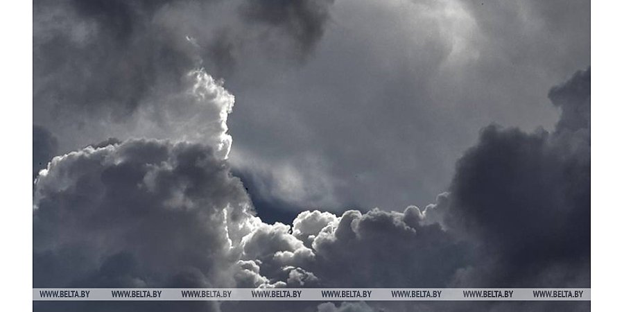 Латвия продлила запрет на ночные полеты у границы с Россией и Беларусью