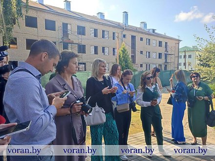 Промышленные и сельскохозяйственные объекты Свислочского района во внимании участников пресс-тура