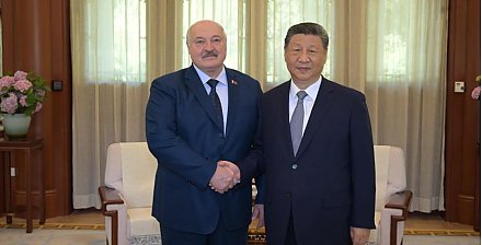 Дружеский обед с Си Цзиньпином, китайский стадион в Минске и патриарший визит. Итоги недели Президента