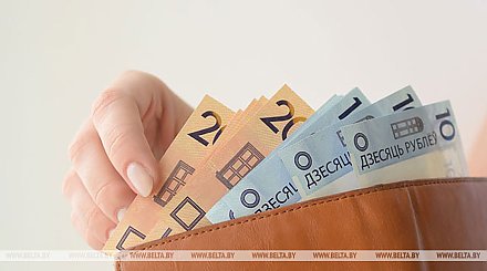 Средняя зарплата в Беларуси в октябре составила Br2758,6