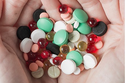 Проблемы с ЖКТ, недостаток жиров в рационе — узнали, почему витамины могут плохо усваиваться