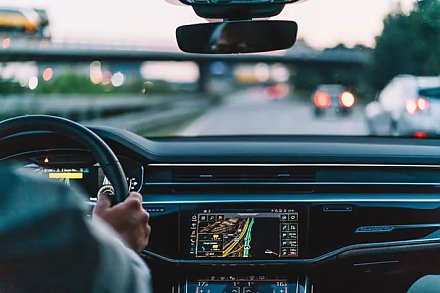 Вниманию автомобильных перевозчиков: кто обязан отчитаться до 20 октября 2025 года