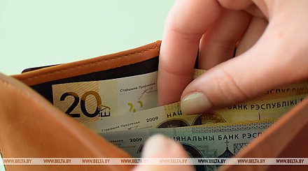 Белстат: средняя зарплата в Беларуси в августе составила Br2762,7