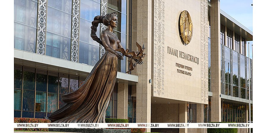 Программа развития до 2030 года и подготовка встречи с учеными. Александр Лукашенко заслушал доклады Романа Головченко и Владимира Караника