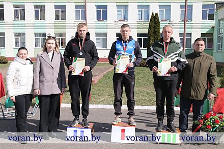 Более 150 вороновчан приняли участие в открытом районном легкоатлетическом кроссе памяти Героя Советского Союза Александра Канарчика