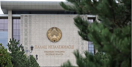 Александр Лукашенко провел телефонный разговор с Президентом Узбекистана Мирзиёевым