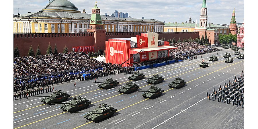 Александр Лукашенко о параде Победы в Москве: это самый лучший, самый сильный парад