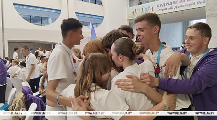Торжественная церемония закрытия проекта "Поезд Памяти" состоялась в Минском дворце детей и молодежи 