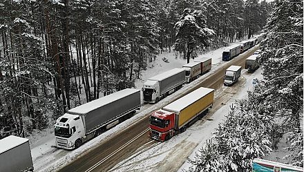 Около 4 тысяч фур ожидают въезда в Евросоюз